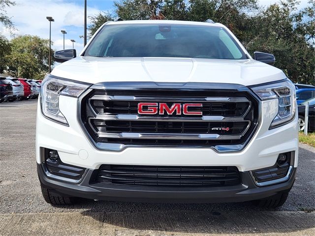 2024 GMC Terrain AT4