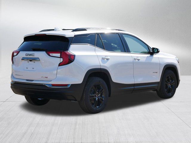 2024 GMC Terrain AT4