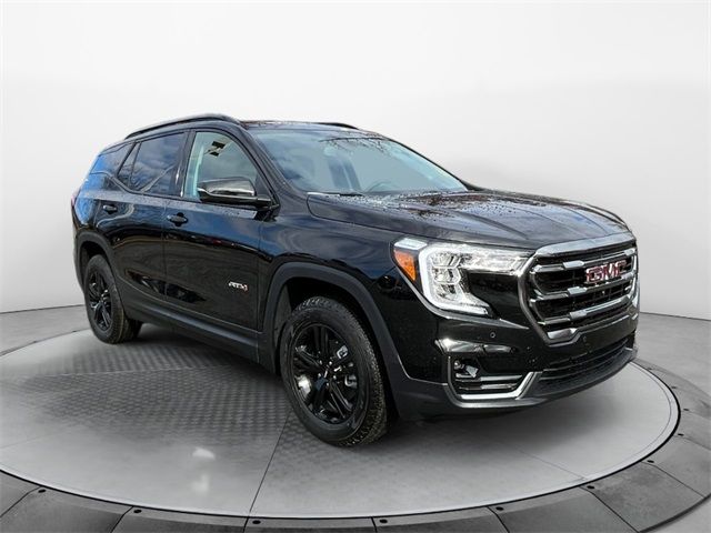 2024 GMC Terrain AT4