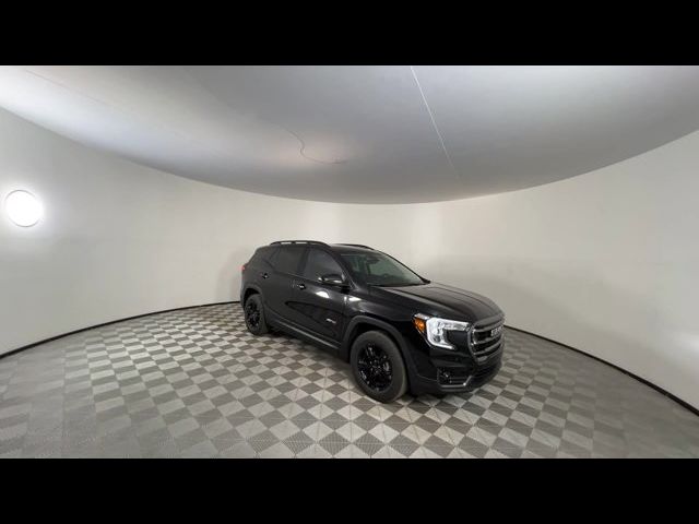 2024 GMC Terrain AT4