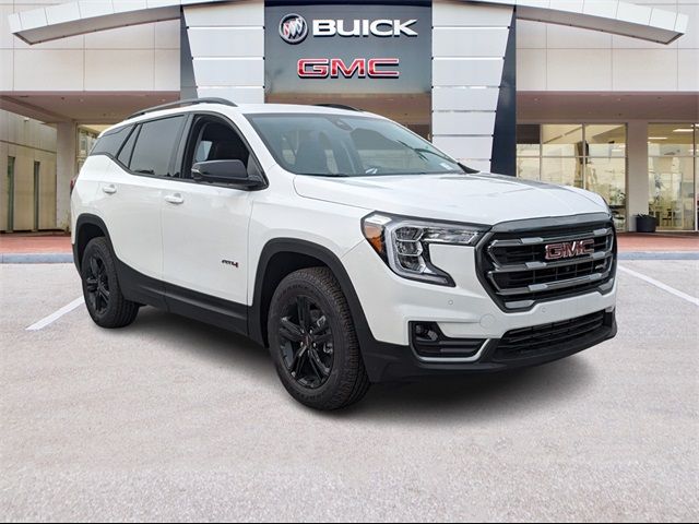 2024 GMC Terrain AT4