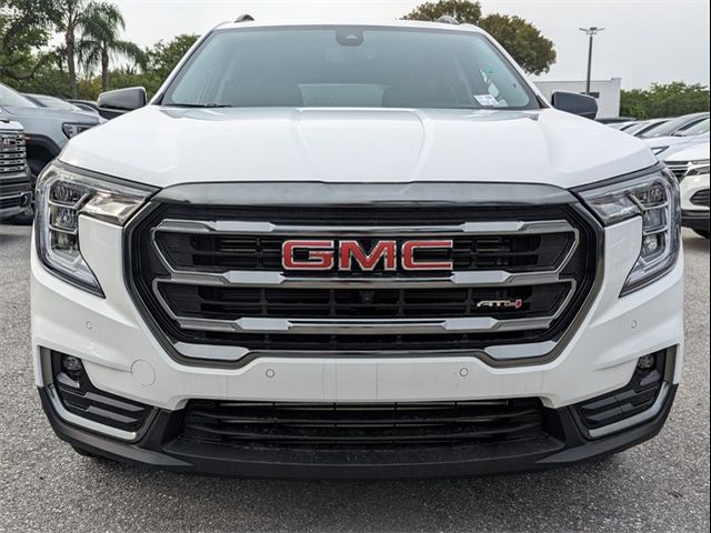 2024 GMC Terrain AT4