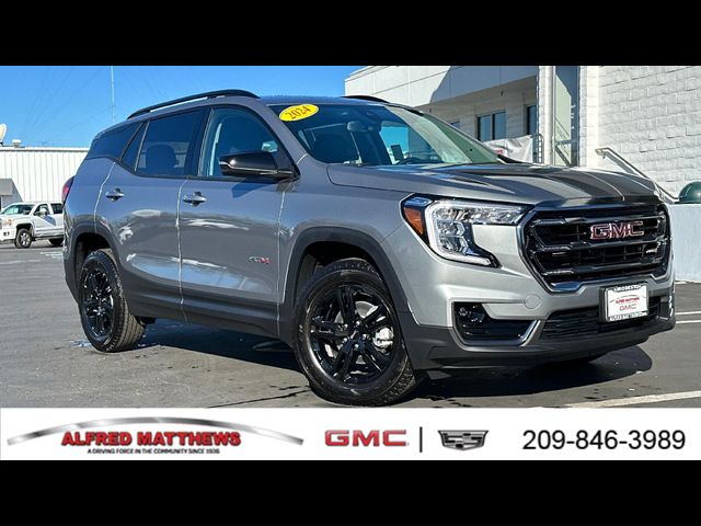 2024 GMC Terrain AT4