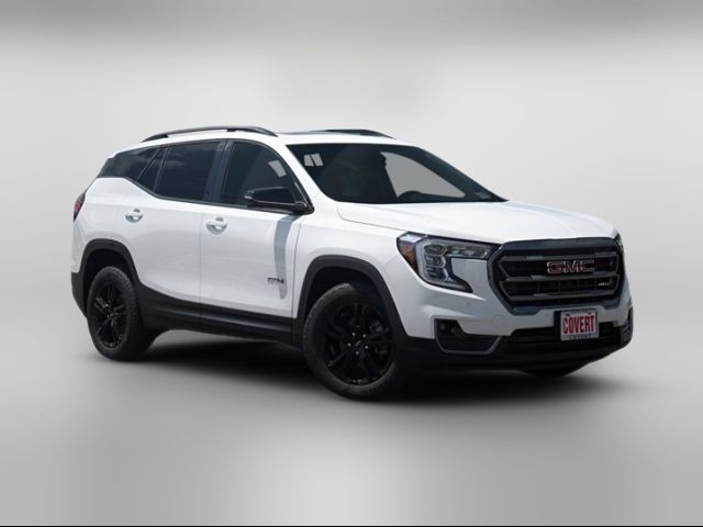 2024 GMC Terrain AT4