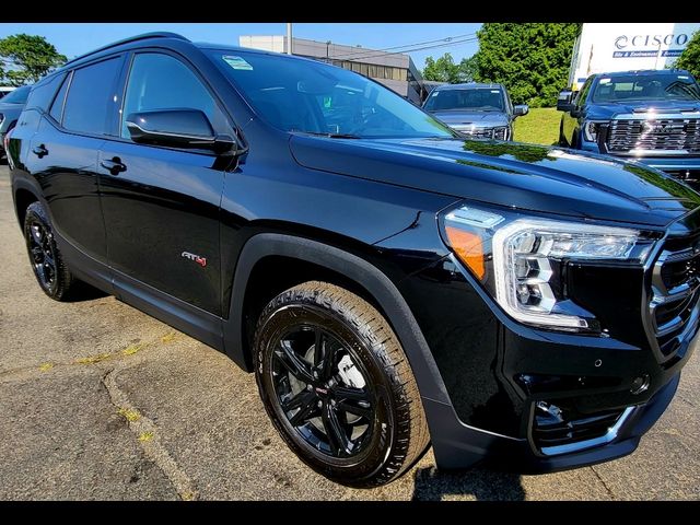 2024 GMC Terrain AT4