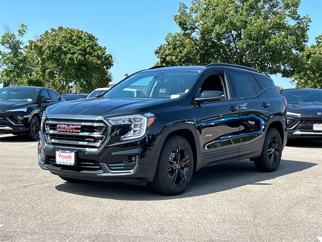 2024 GMC Terrain AT4