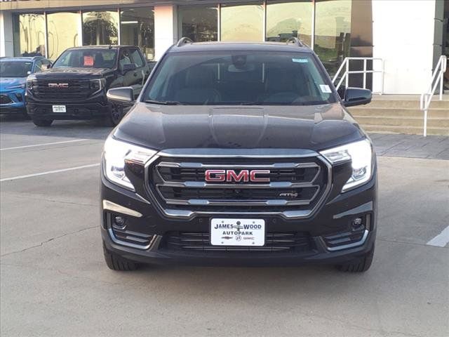 2024 GMC Terrain AT4