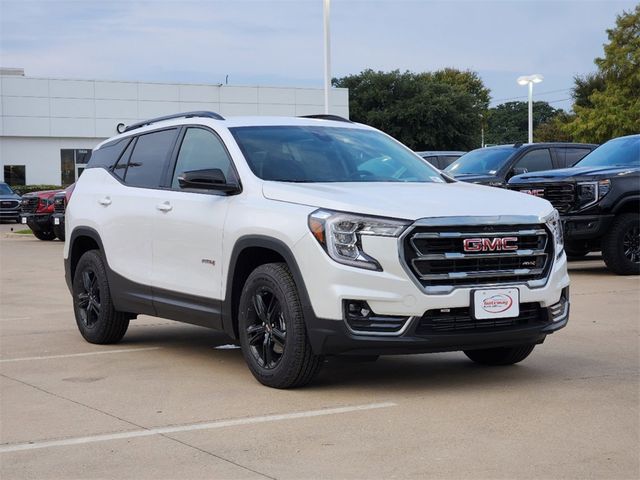 2024 GMC Terrain AT4