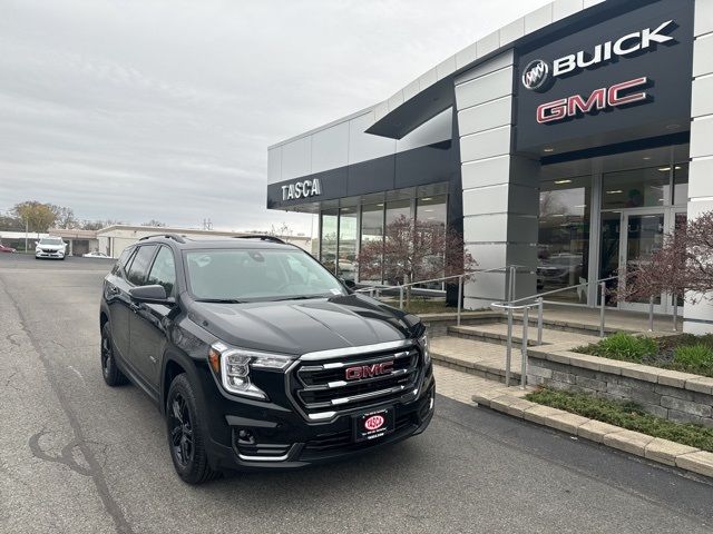 2024 GMC Terrain AT4