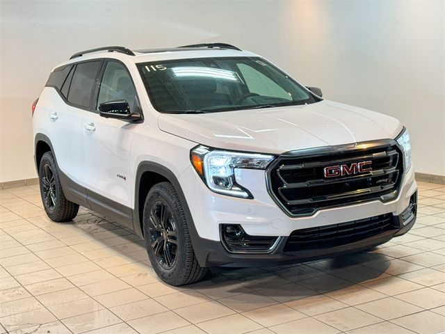 2024 GMC Terrain AT4