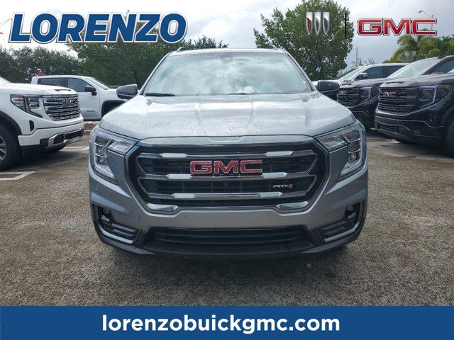 2024 GMC Terrain AT4