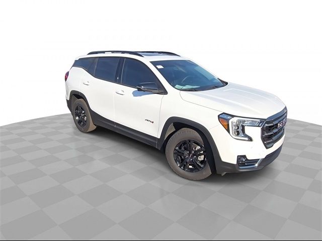 2024 GMC Terrain AT4