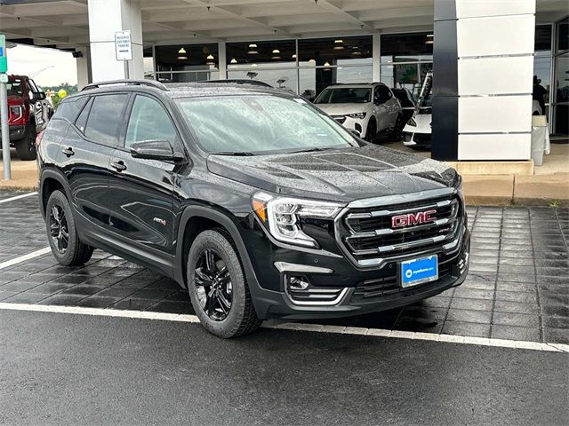 2024 GMC Terrain AT4