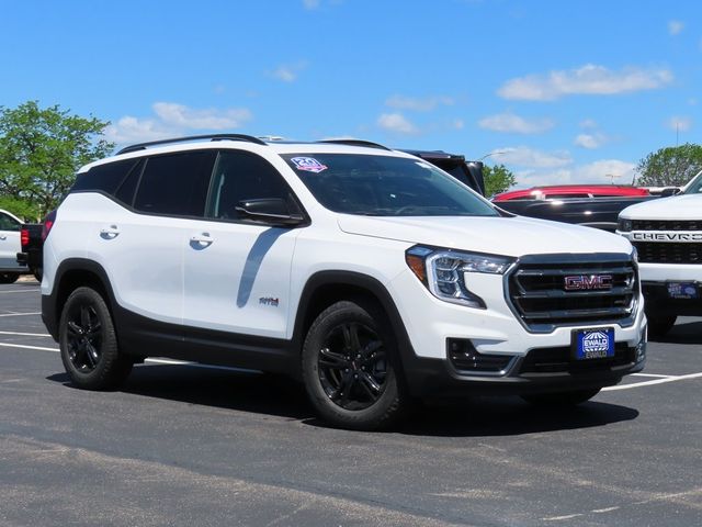 2024 GMC Terrain AT4