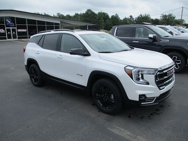 2024 GMC Terrain AT4