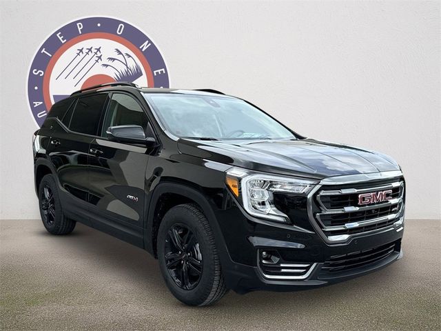 2024 GMC Terrain AT4