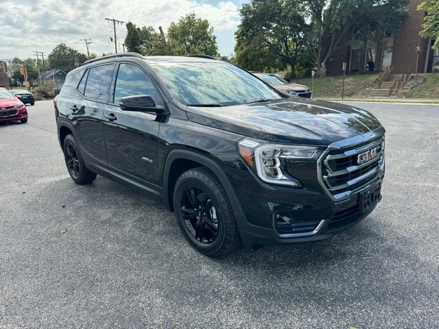 2024 GMC Terrain AT4