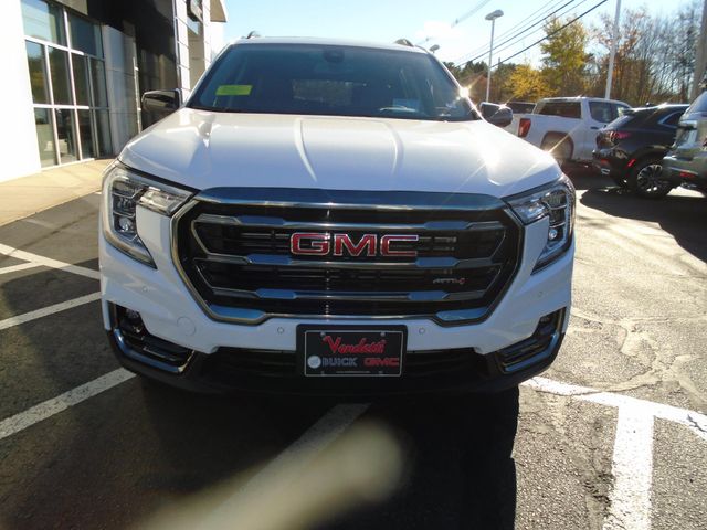 2024 GMC Terrain AT4