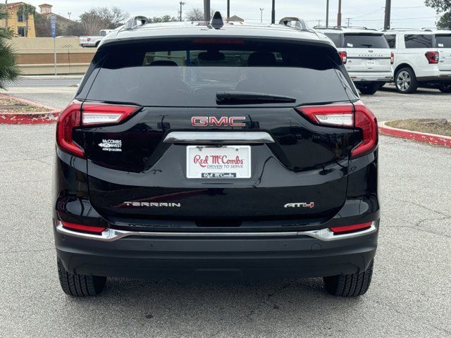 2024 GMC Terrain AT4