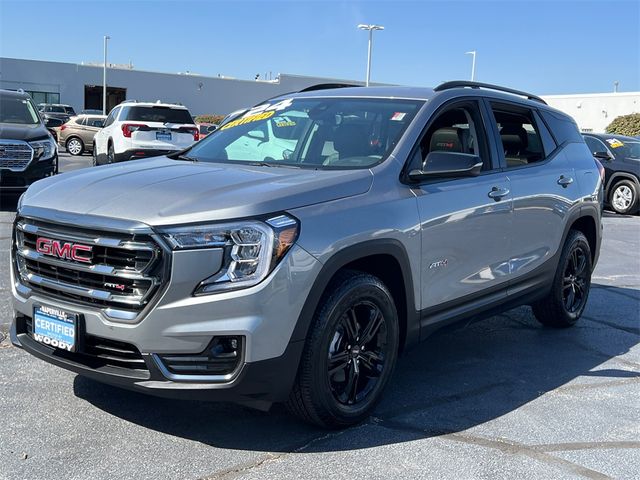 2024 GMC Terrain AT4