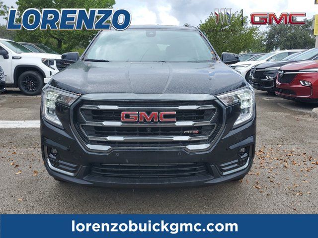 2024 GMC Terrain AT4