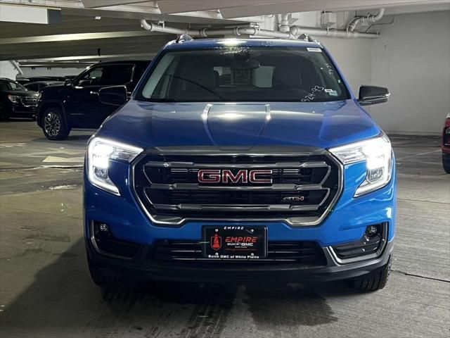 2024 GMC Terrain AT4