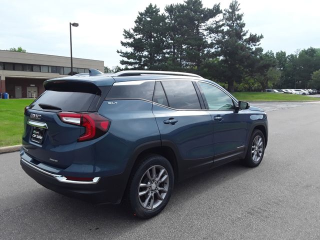 2024 GMC Terrain SLT