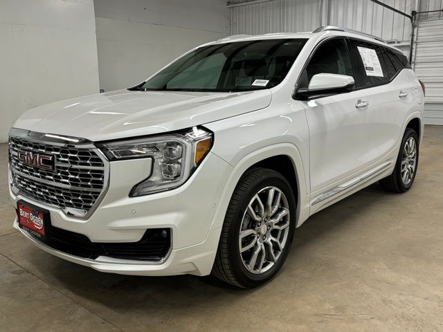 2024 GMC Terrain Denali