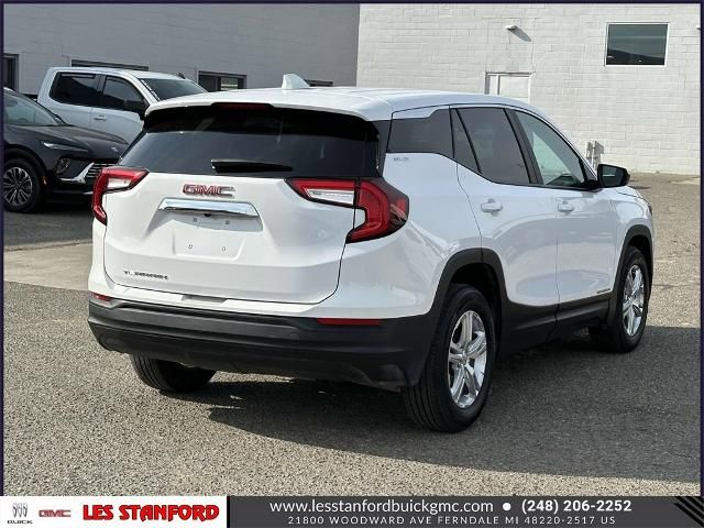 2024 GMC Terrain SLE