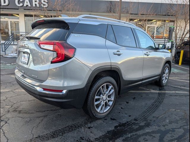 2024 GMC Terrain SLT