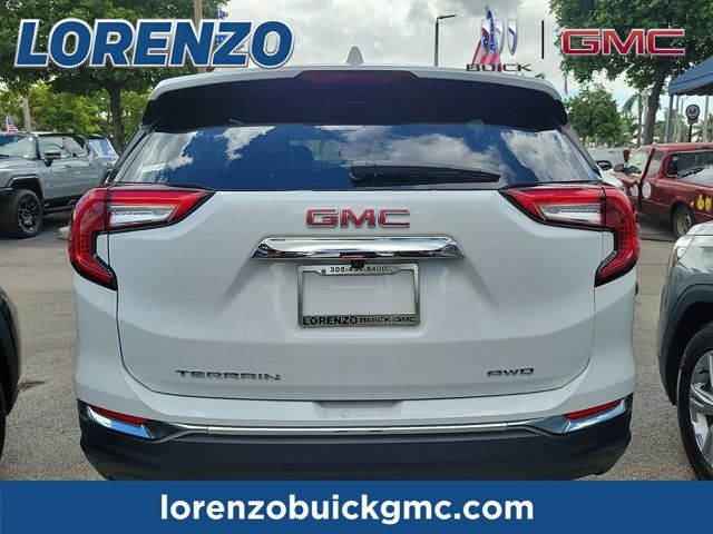 2024 GMC Terrain SLT