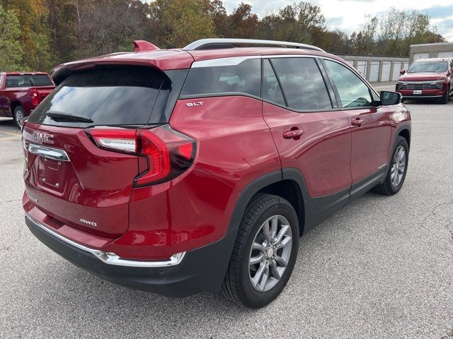 2024 GMC Terrain SLT