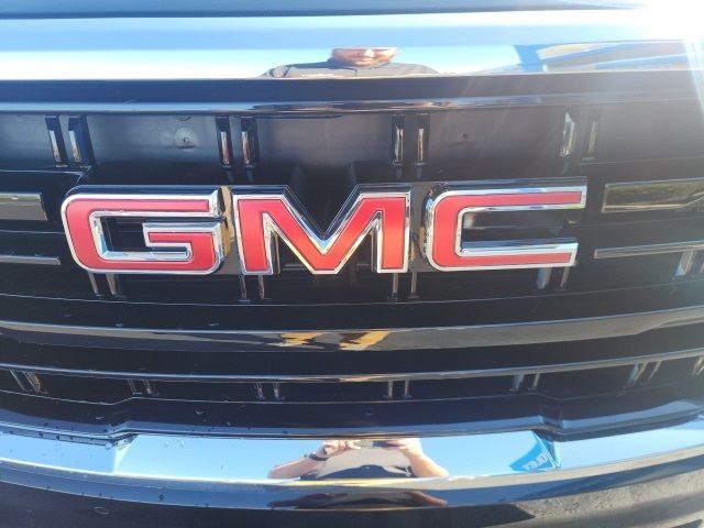 2024 GMC Yukon SLE