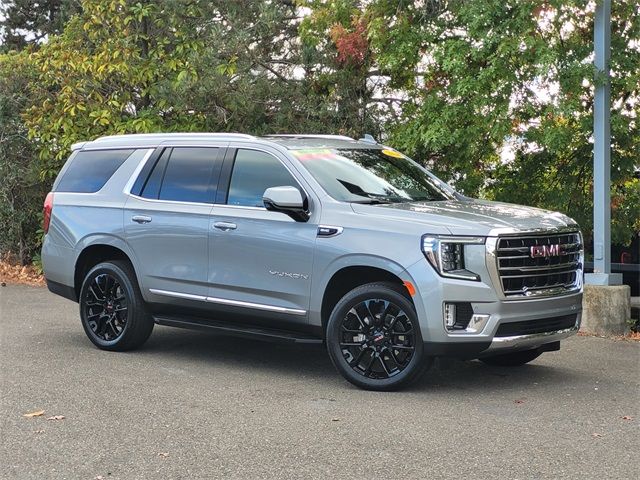 2024 GMC Yukon SLT