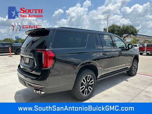 2024 GMC Yukon XL AT4