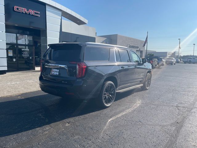 2024 GMC Yukon XL SLE