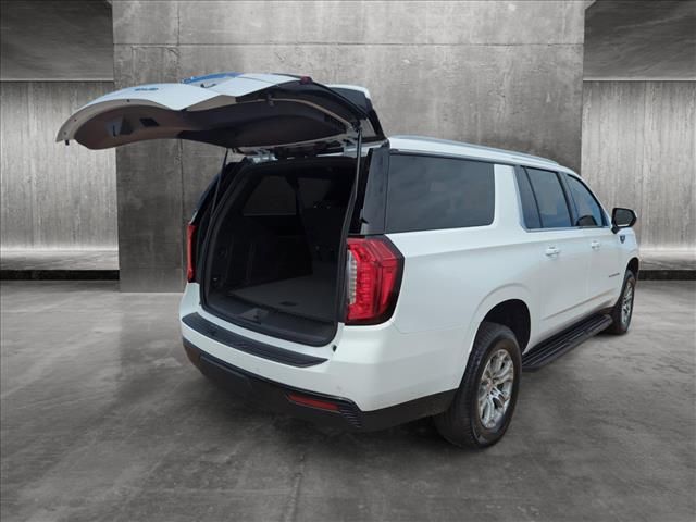 2024 GMC Yukon XL SLE