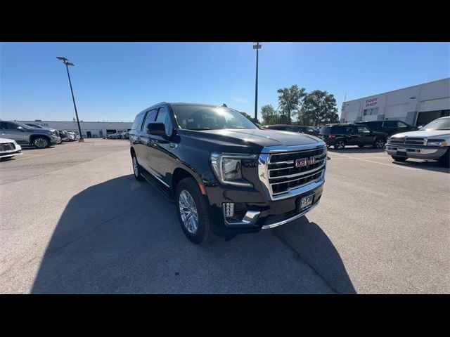 2024 GMC Yukon XL SLT