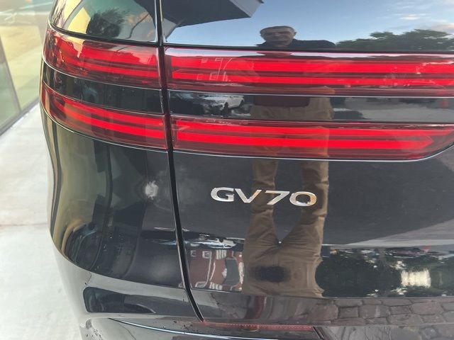 2024 Genesis Electrified GV70 Advanced