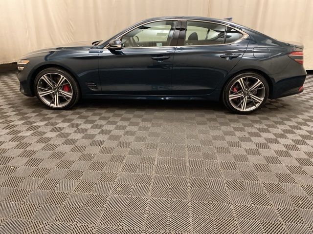 2024 Genesis G70 2.5T