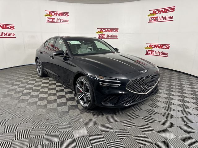 2024 Genesis G70 2.5T