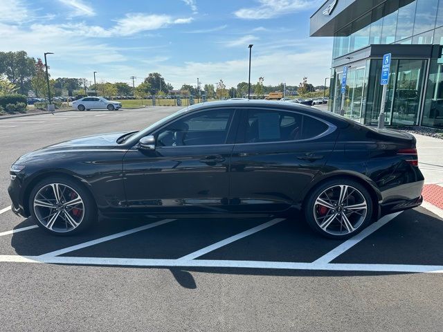 2024 Genesis G70 2.5T