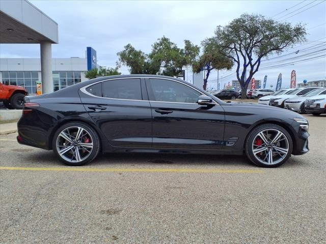 2024 Genesis G70 2.5T