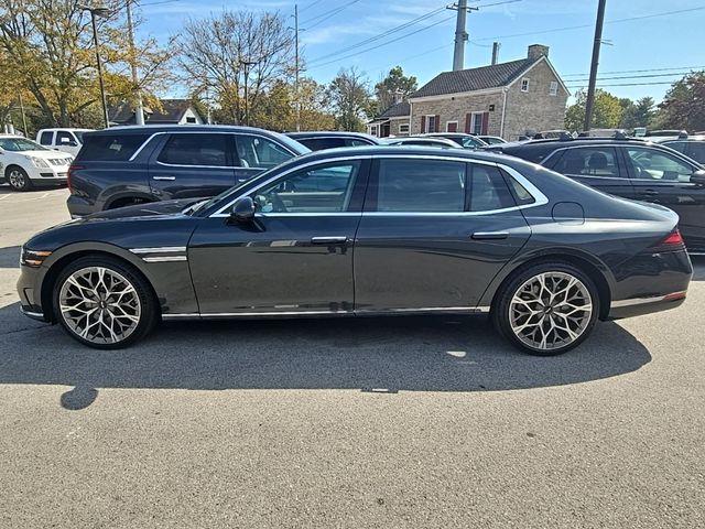 2024 Genesis G90 e-SC