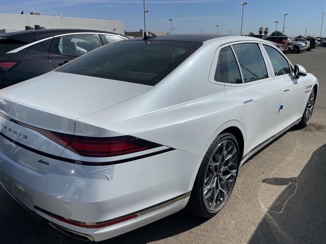 2024 Genesis G90 e-SC