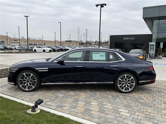 2024 Genesis G90 e-SC