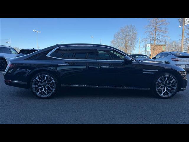 2024 Genesis G90 e-SC