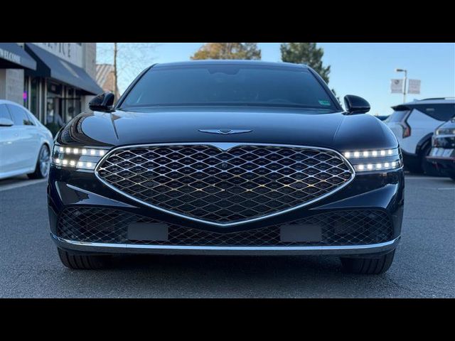 2024 Genesis G90 e-SC
