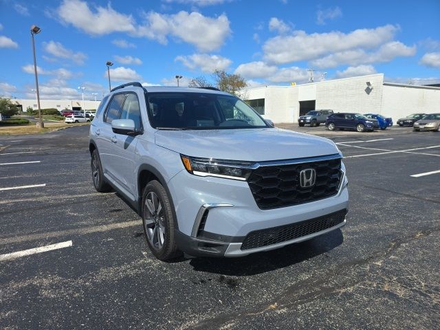 2024 Honda Pilot Touring