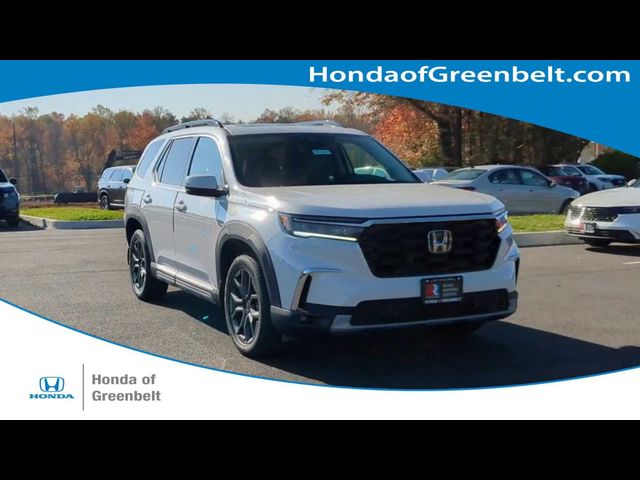 2024 Honda Pilot Touring